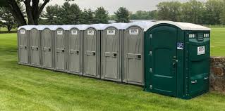 Best VIP or Luxury Restroom Trailers  in Saranap, CA